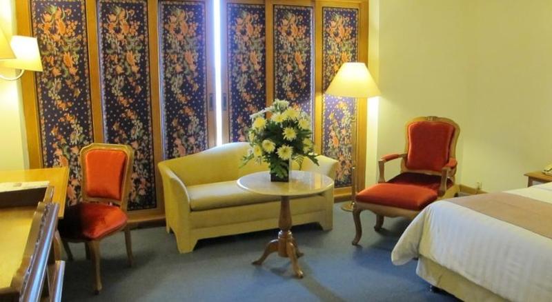 Hotel Mutiara Malioboro Γιογκιακάρτα Εξωτερικό φωτογραφία