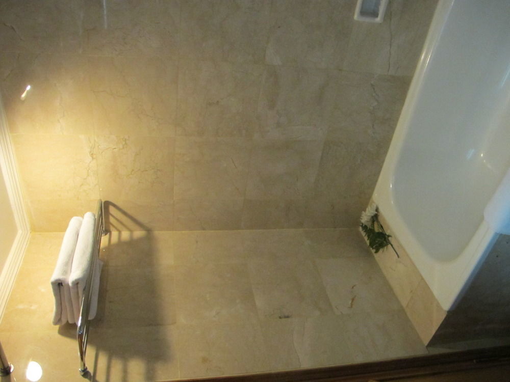 Hotel Mutiara Malioboro Γιογκιακάρτα Εξωτερικό φωτογραφία