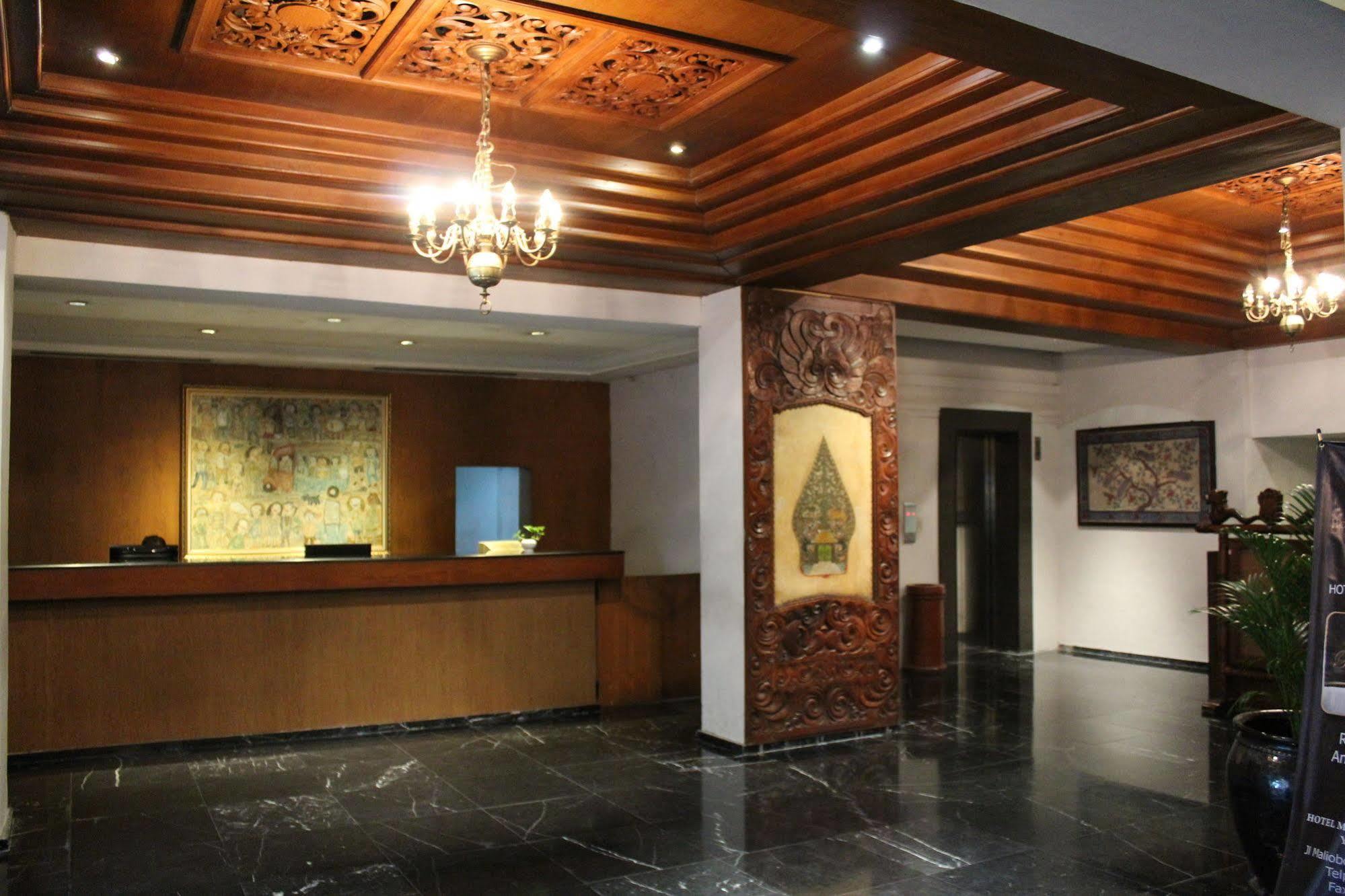 Hotel Mutiara Malioboro Γιογκιακάρτα Εξωτερικό φωτογραφία