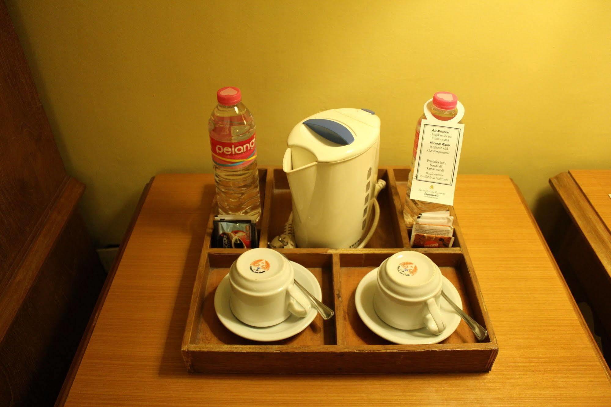 Hotel Mutiara Malioboro Γιογκιακάρτα Εξωτερικό φωτογραφία
