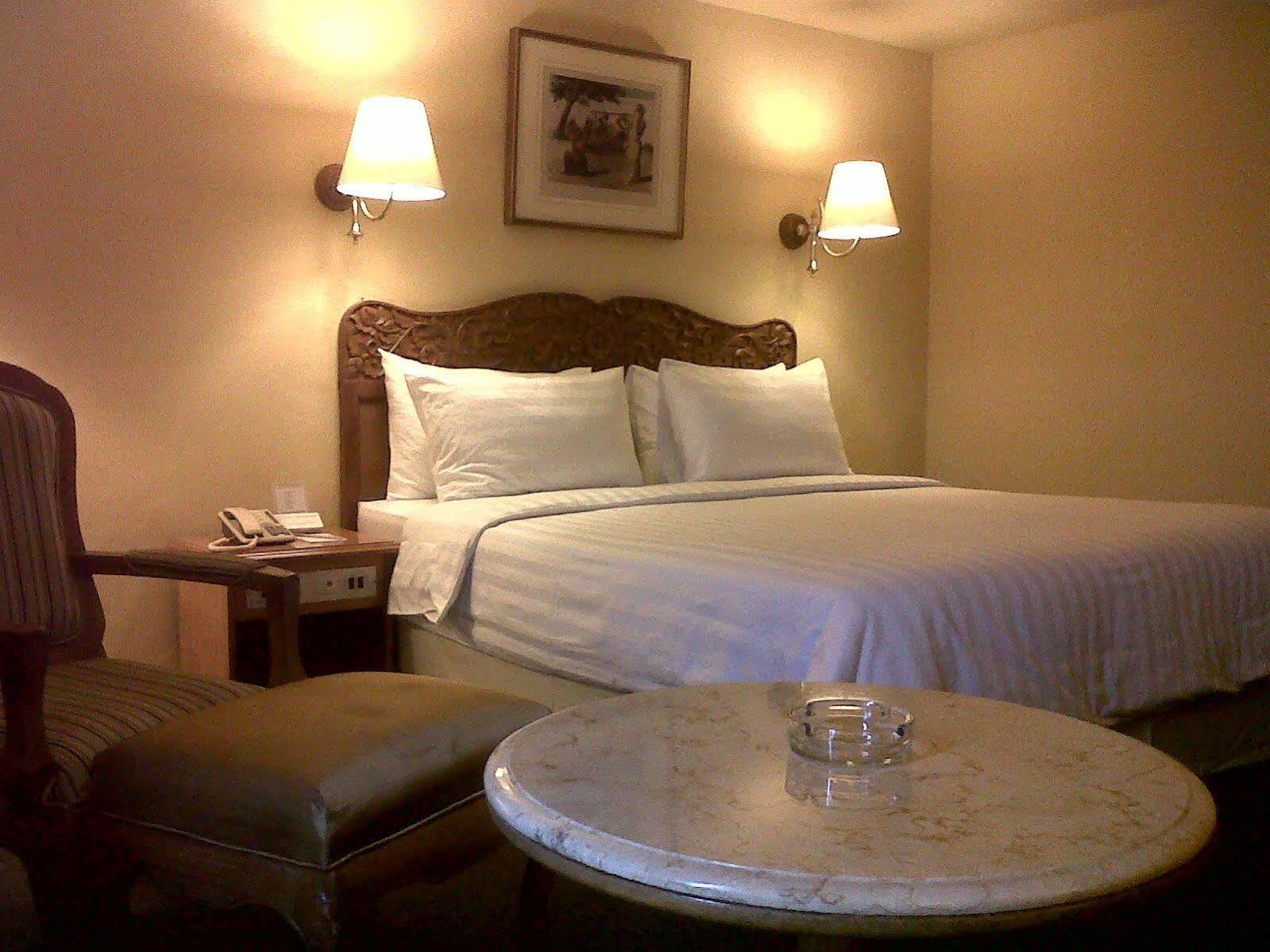 Hotel Mutiara Malioboro Γιογκιακάρτα Εξωτερικό φωτογραφία