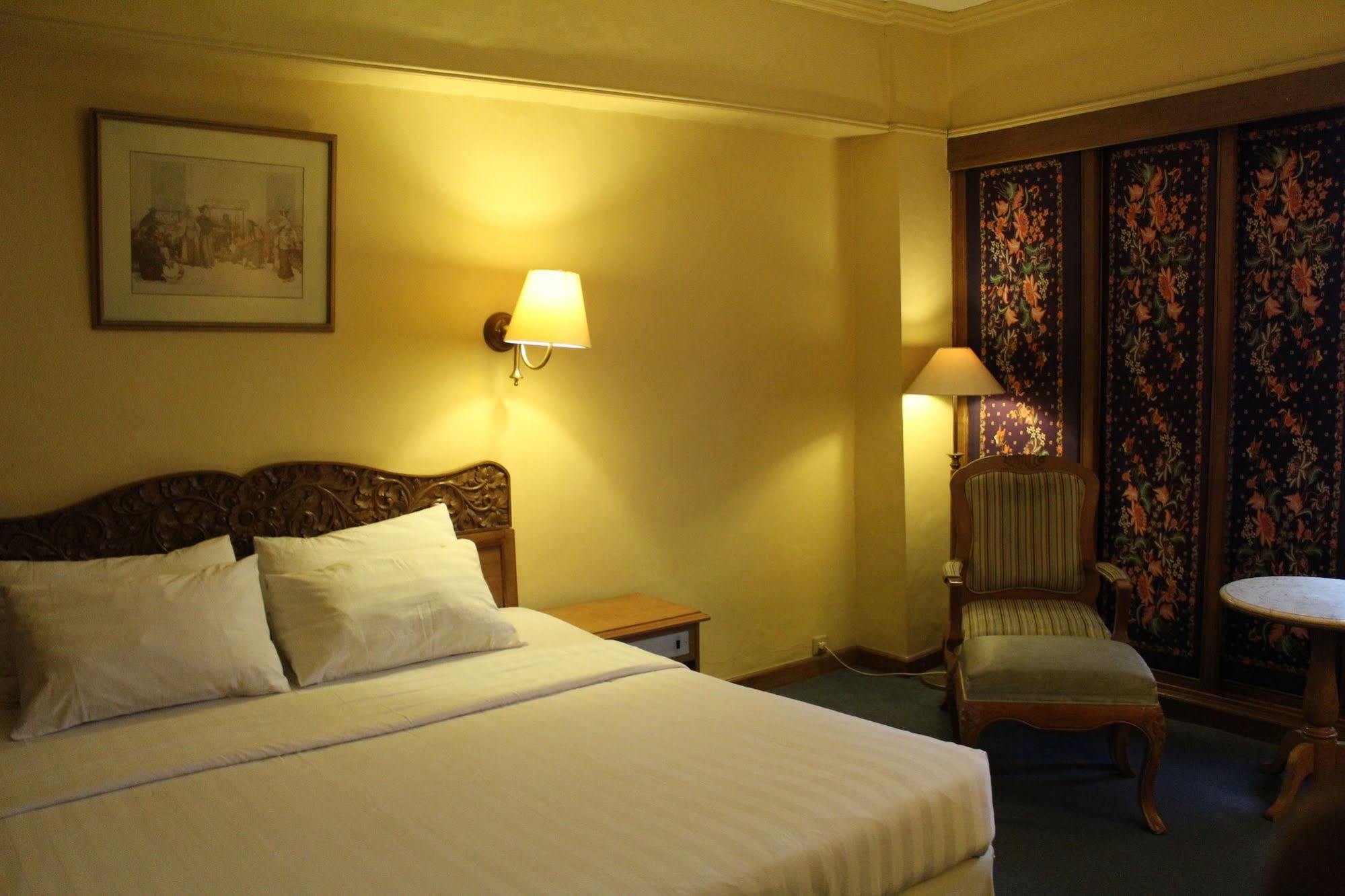 Hotel Mutiara Malioboro Γιογκιακάρτα Εξωτερικό φωτογραφία