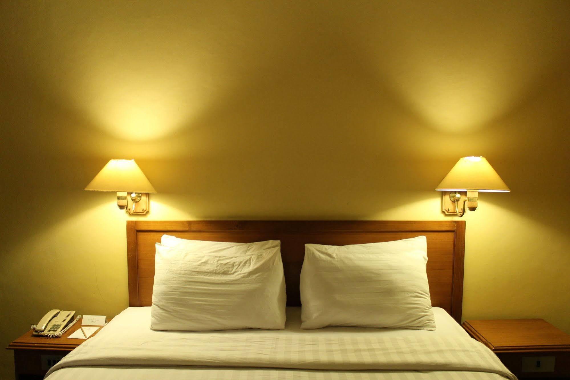 Hotel Mutiara Malioboro Γιογκιακάρτα Εξωτερικό φωτογραφία